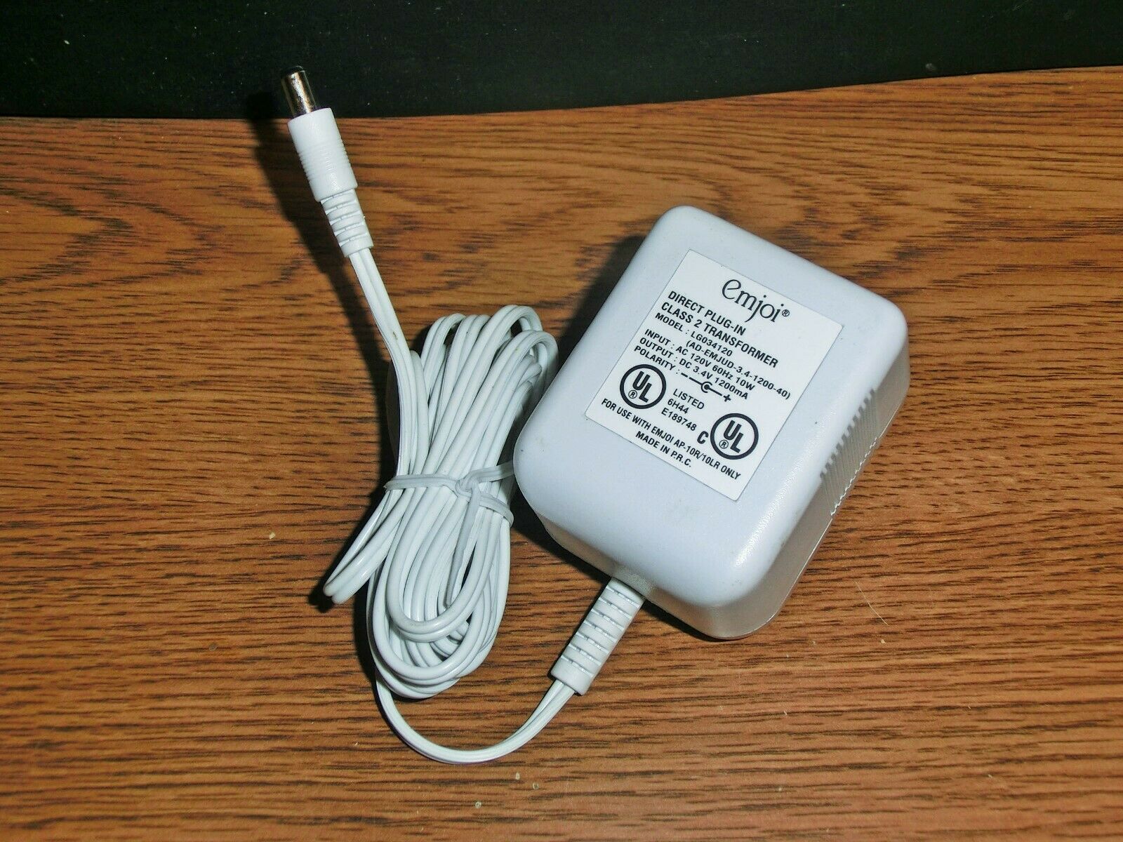 New 3.4V 1.2A Emjoi LG034120 (AD-EMJUD 3.4-1200-40) Class 2 Transformer Power Supply Ac Adapter